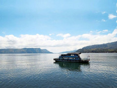 No plan to change Bali, Lake Toba to be 'Muslim tourist-friendly' sites, minister says