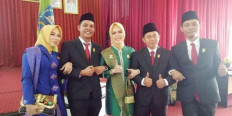 Family faction: Five brothers, sisters sit in council in regency of South Kalimantan