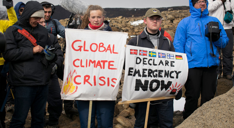 Iceland commemorates first glacier lost to climate change