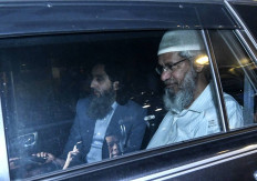 Indian Muslim preacher Zakir Naik undergoes 10 hours of questioning in Malaysia
