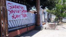 Tag Lukas Enembe The Jakarta Post<script async src=