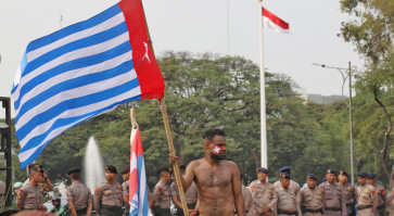 Resistance grows against Jakarta