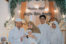 Sandwich generation in Indonesia: Caught between parents and children