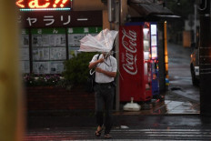Powerful typhoon Faxai in direct hit on Tokyo