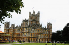 Downton Abbey opens its doors with Airbnb listing