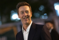 Norton tackles corruption, politics in private eye film