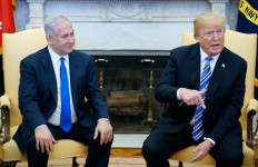 Netanyahu, Trump deny report of Israeli spying near White House
