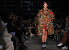 London Fashion Week opens under Brexit cloud