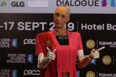 Urban Chat: My robots of the week: Yoshi and Sophia