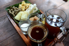 Black or latte? Central Java governor mulls opening coffee shop in Paris