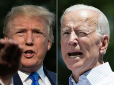 Trump mocks 'communist' Bernie and 'Sleepy Joe' before Iowa