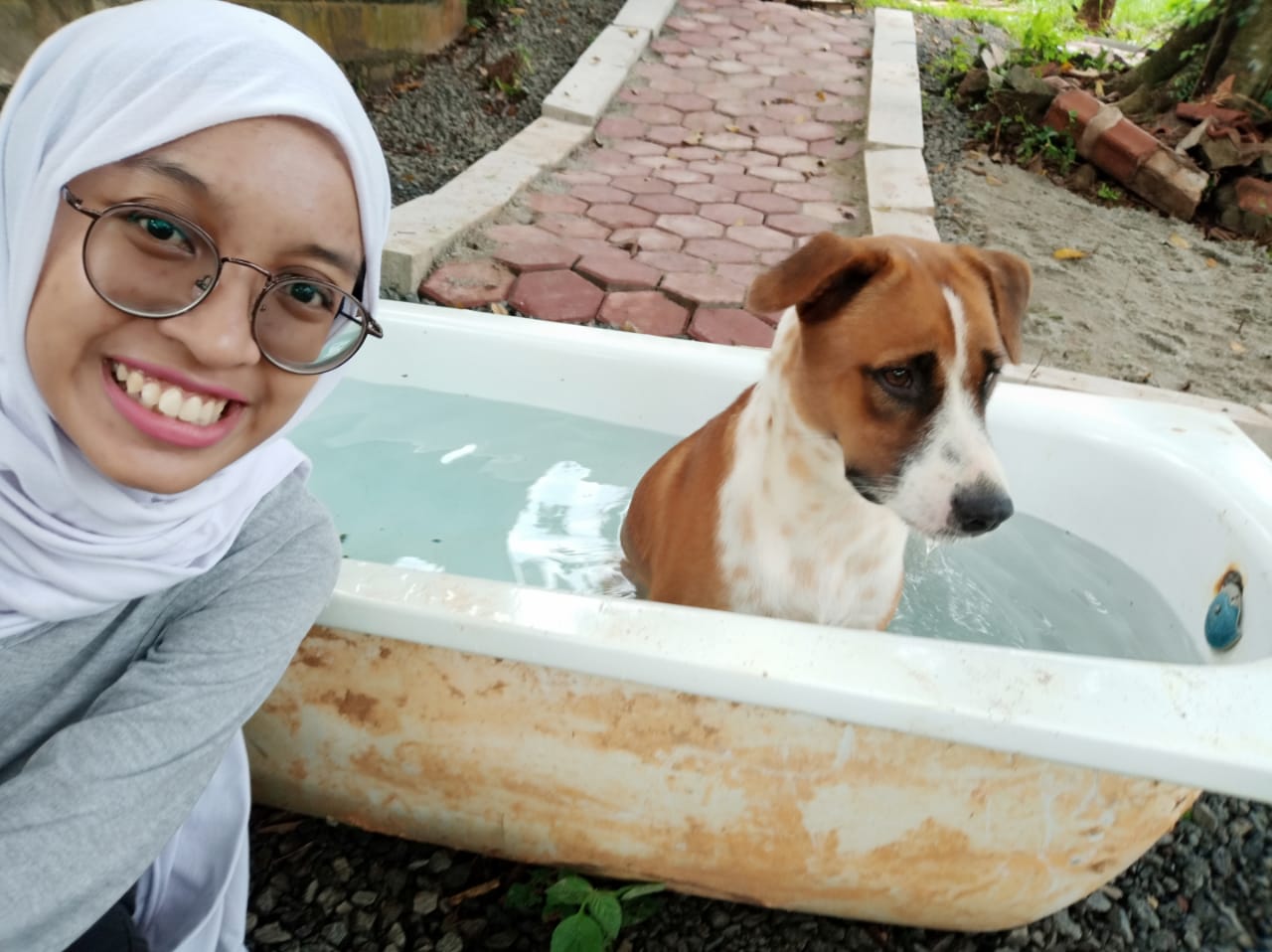 Meet Didi Almeyda, Indonesia's very own animal whisperer  