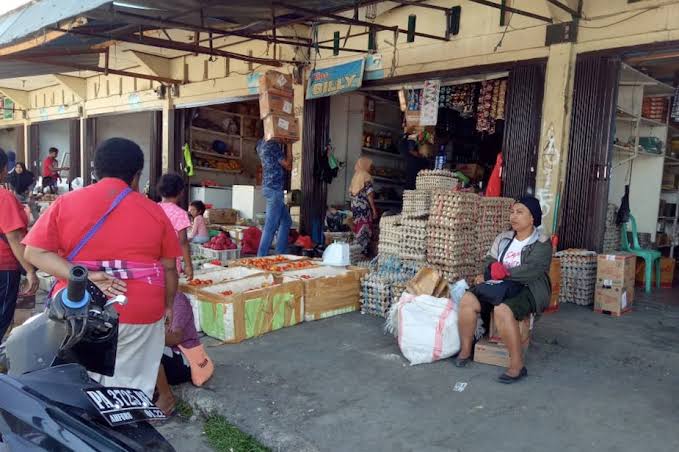 Schools, businesses shut in Wamena as thousands flee town