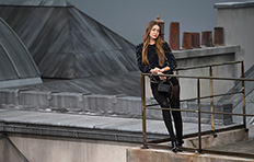 Hadid stops gatecrasher as Timberlake grabbed in mad Paris fashion finale