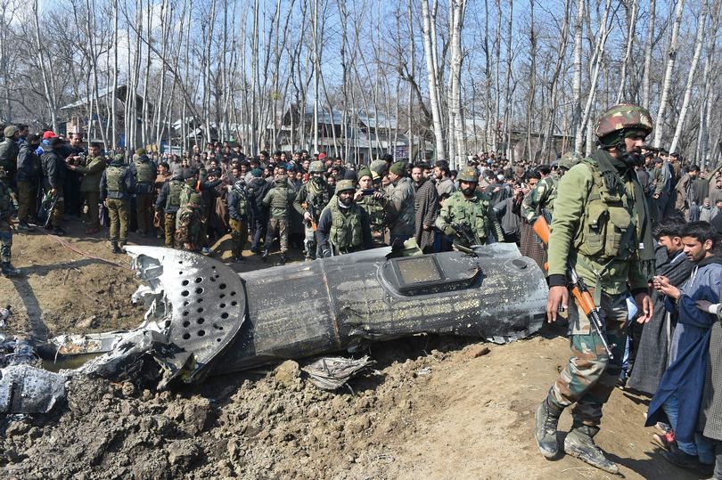 India admits friendly fire downed helicopter in Kashmir clash