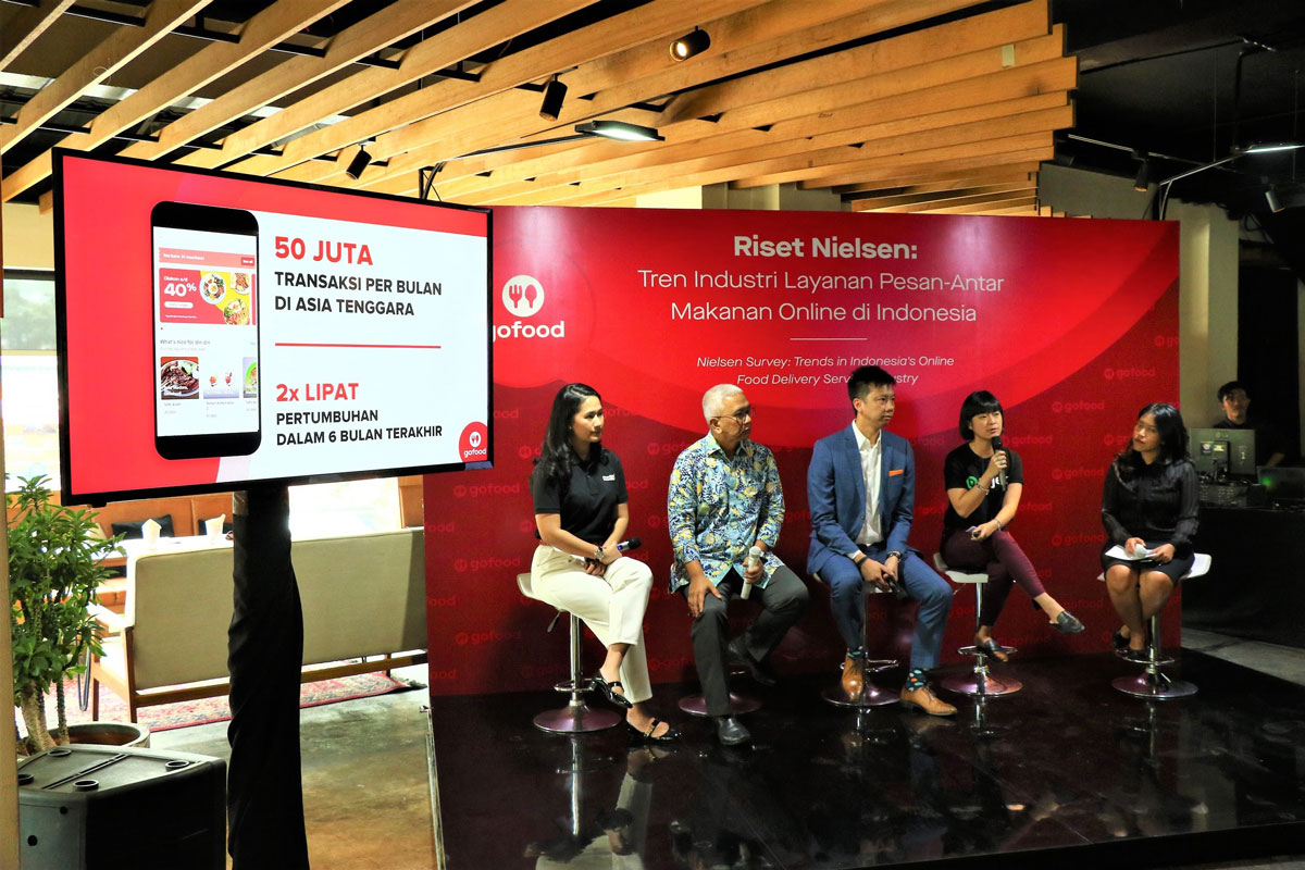 Gojek, Grab go head-to-head in cloud kitchen services as rivalry grows