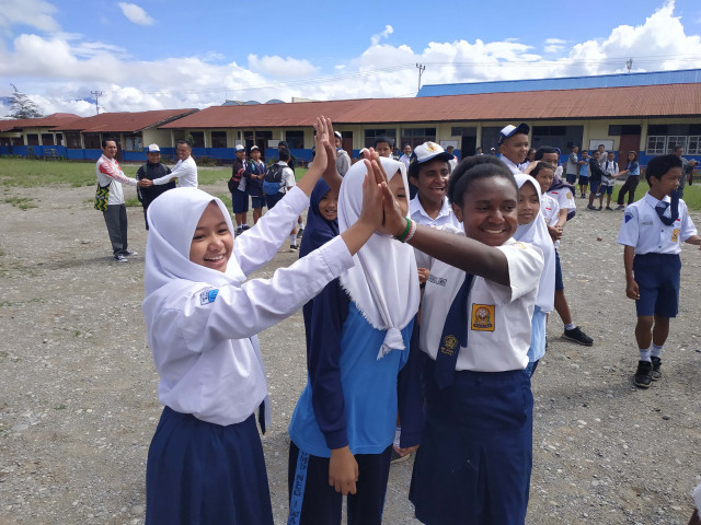 Wamena schools resume activities despite many absent students, teachers