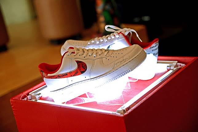 KFC Indonesia collaborates with young designers for Jakarta Fashion Week