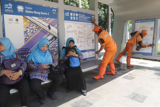 Angga Rahmana, a resident of Duri Pulo in Gambir, Central Jakarta, and who works for the Public Facility Maintenance Agency, has been selected to represent Indonesia at an international event in South Korea as a result of his work and innovations in his community.
