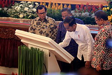 Internet that unites