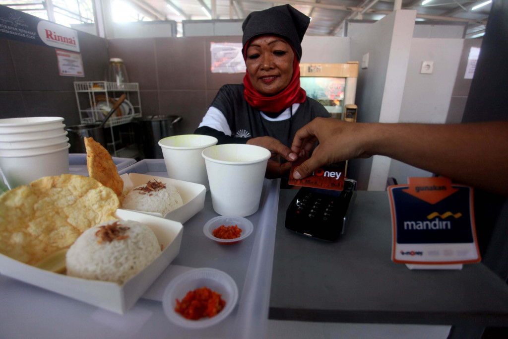 This eastern Indonesia city books highest growth in e-money transactions