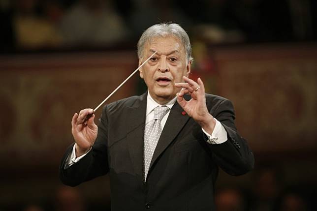 Conductor Zubin Mehta takes final bow with Israeli orchestra
