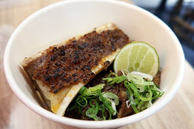 Gibran Rakabuming to pass culinary empire to Kaesang prior to starting political career 