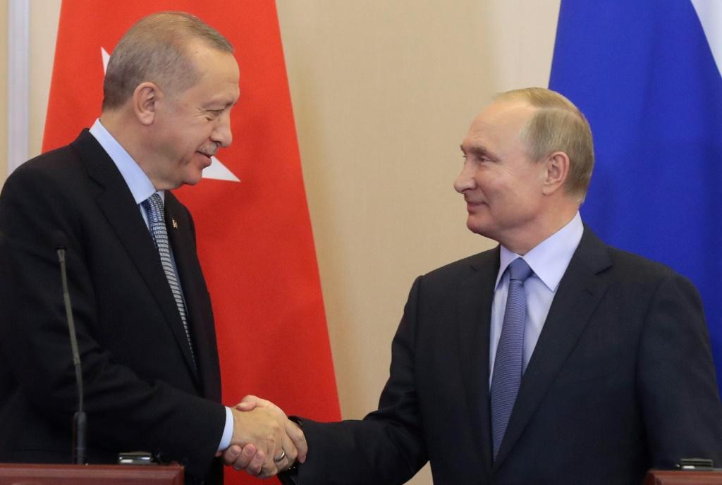 Russia, Turkey reach 'historic' deal on Syria border