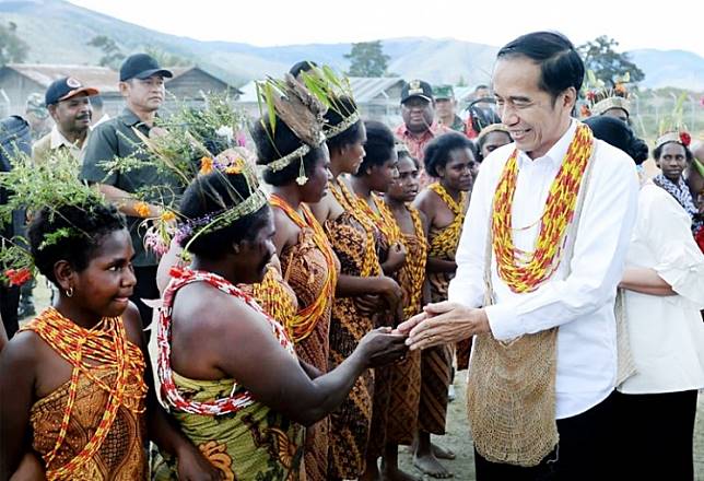 Jokowi targets quick infrastructure rehabilitation for riot-stricken Wamena