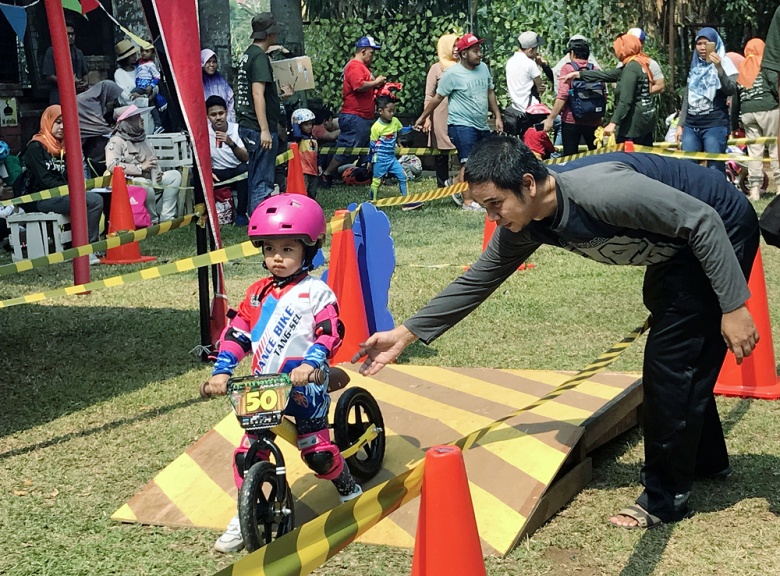 Pushbike race brings children back to nature