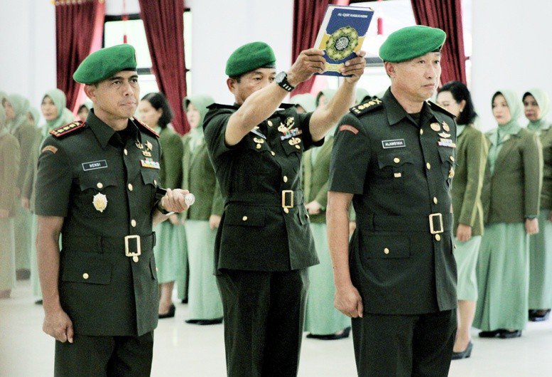 Beware she-wolf in sheep’s clothing!