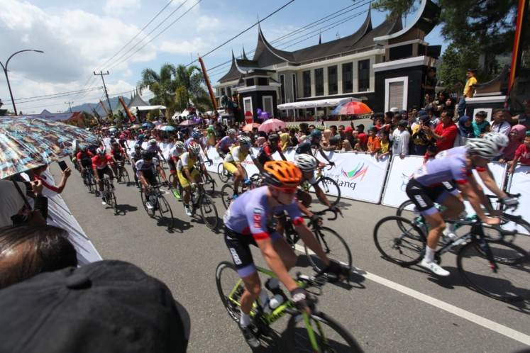 Australian Ewart dominates first two stages of 2019 Tour de Singkarak