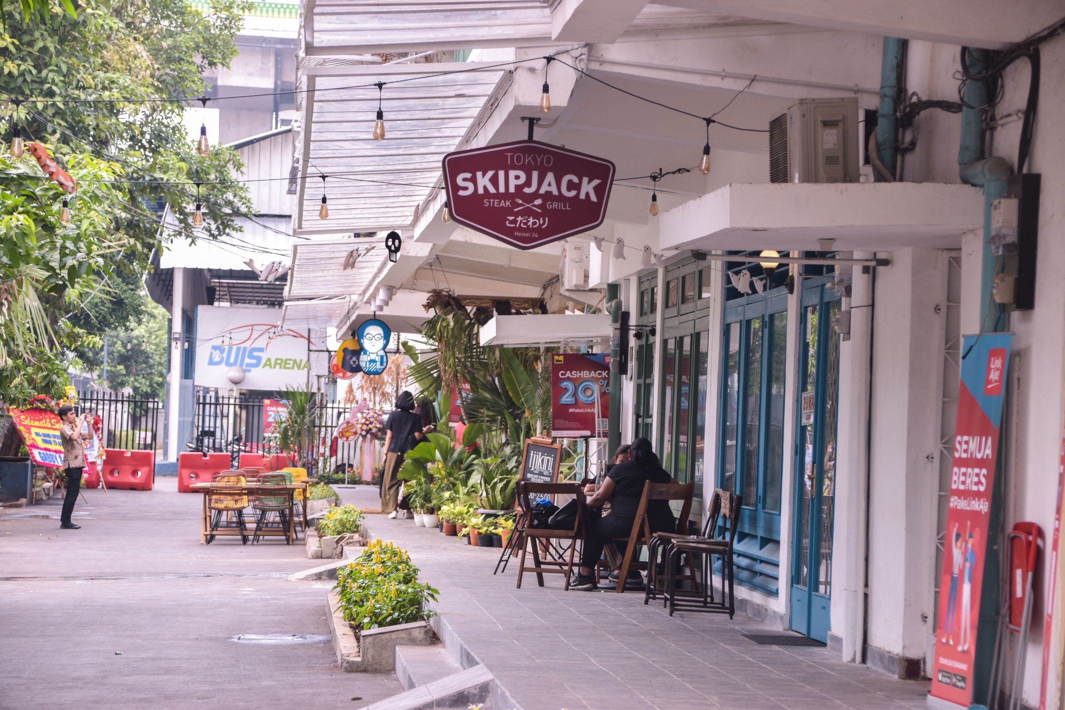 M Bloc Space: Previously abandoned building becomes hottest photo spot for millennials