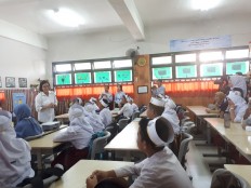 Finance Ministry talks taxes with elementary school students