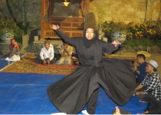 Blitar youths visit houses of worship to mark International Day for Tolerance