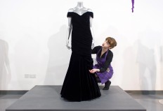 Dress Diana wore when she danced with Travolta up for sale