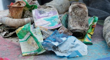 Underwater waste brand audit to identify top corporate plastic polluters