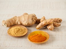 Re.juve cold-pressed drinks and shots use local spices, such as turmeric, ginger, aromatic ginger,  and lemongrass.  
