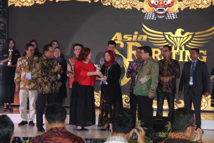 Recognition: Asia Pulp & Paper (APP) Sinar Mas wins the Asia Sustainability Reporting Rating (ASRRAT) 2019 award for its commitment to sustainability reporting on economic, social and environmental aspects.