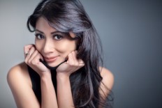 Author delivers strong message about art, bigotry