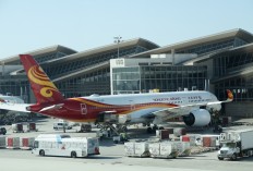 Hong Kong Airlines delays salaries as protests hit tourism