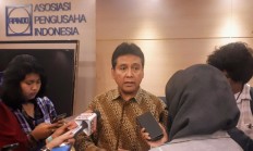 Employers seek to defend jobs law amid public outcry