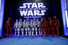 Hollywood celebrates a closing 'Star Wars' chapter at world premiere