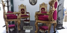 Tourist damages antique table while taking selfie at Yogyakarta Palace museum 