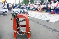 Jokowi’s momentum to restore religious harmony, as promised