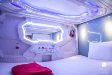 Capsule hotels big hit among busy workers, solo travelers