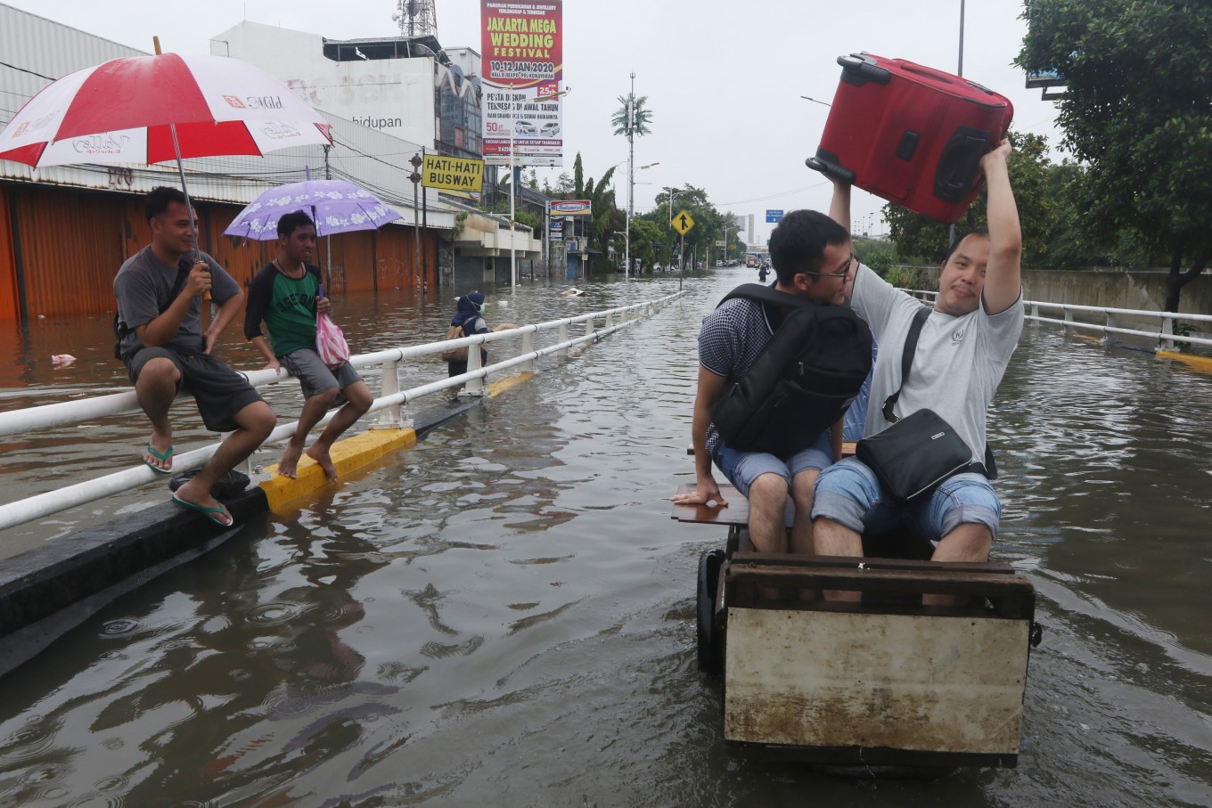 Jakartans unprepared for New Year's deluge - Flipboard