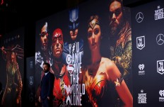 FA Cup clash features 'Justice League' film fans' push for 'SnyderCut'