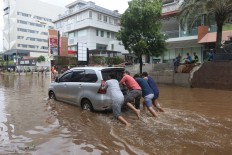 BMKG warns of heavy rain in Banten, West Java in week ahead