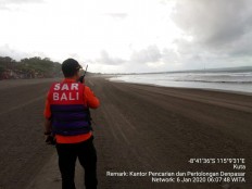 Colombian man found dead after swept away by waves off Bali's Seminyak Beach
